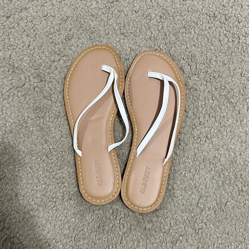 old navy flip flops